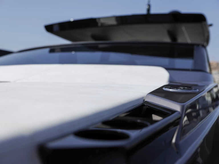 Hire a DAYTONA 50 15m Ibiza Town