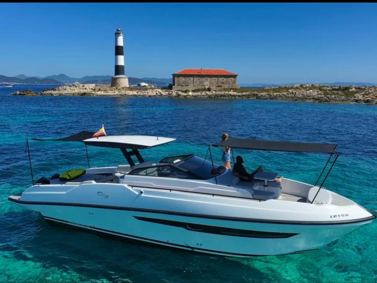 Yacht hire Ibiza Town cheap 11m