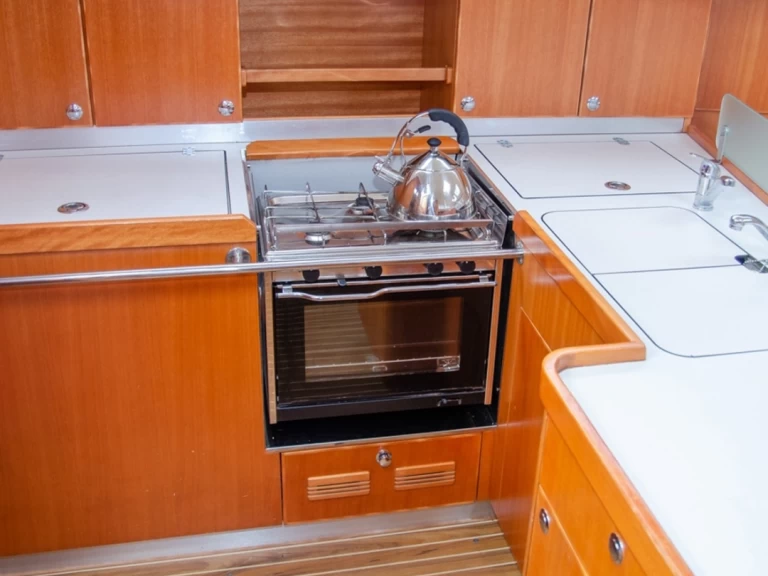 Sailboat to hire Isole Tremiti at the best price