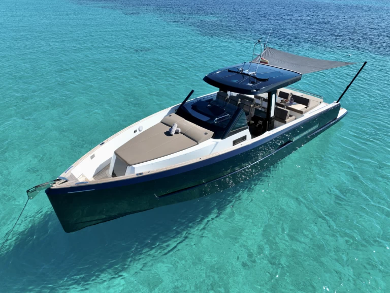 Hire Motorboat with or without skipper FJORD F44 Ibiza Town