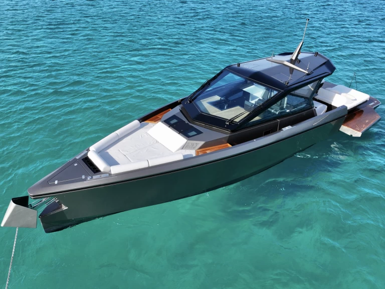 Charter a WALLY 50 WALLY 50 SPORT in Ibiza Town on Samboat