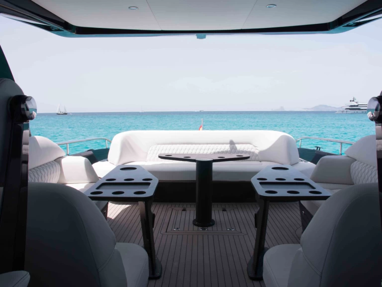 Motorboat hire in Ibiza Town - STEELER BRONSON 50 CELEBRATE LIFE