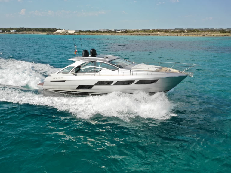 Hire Motorboat PERSHING 5X with a boat licence