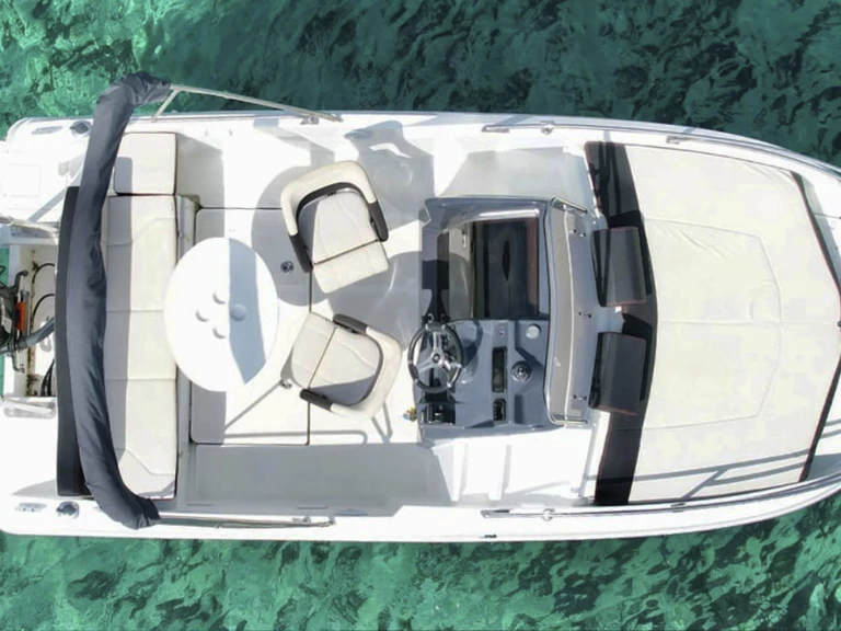 Charter a Bénéteau Flyer 550 Sun Deck in Sant Antoni de Portmany on Samboat