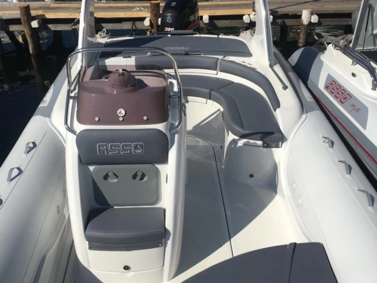 Yacht charter Porto di Mergellina - Asso CHARISMA VAMOS on SamBoat