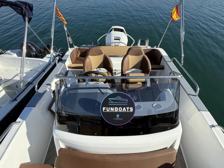 Motorboat to hire l'Escala at the best price