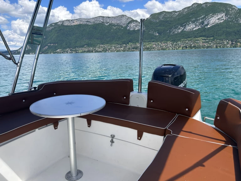 Charter a Marinello Eden 26 Open in Annecy on Samboat