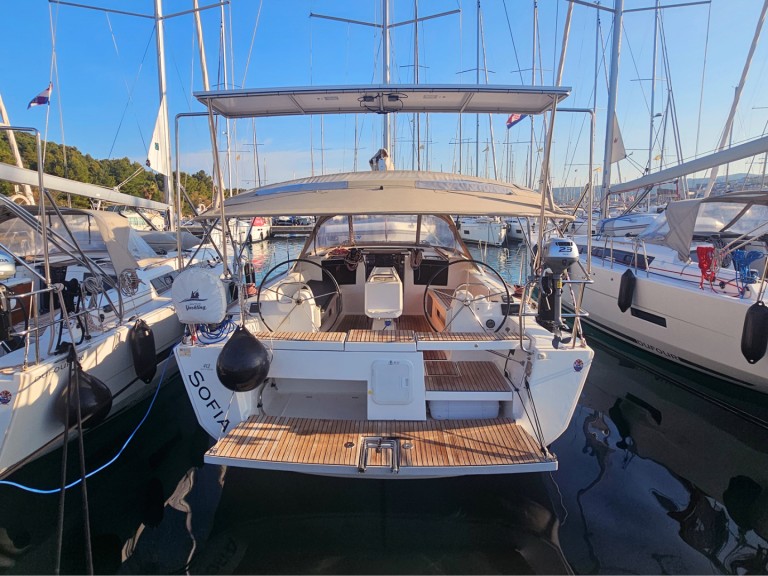 Hire Sailboat Dufour with a boat licence