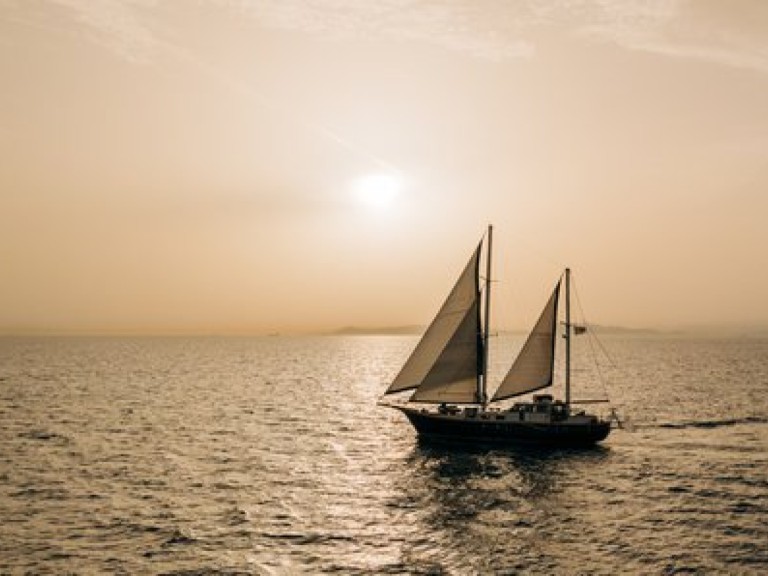 Mariner Don 17 Ltd Anemos & Almyra charter bareboat or skippered in  Sarandë