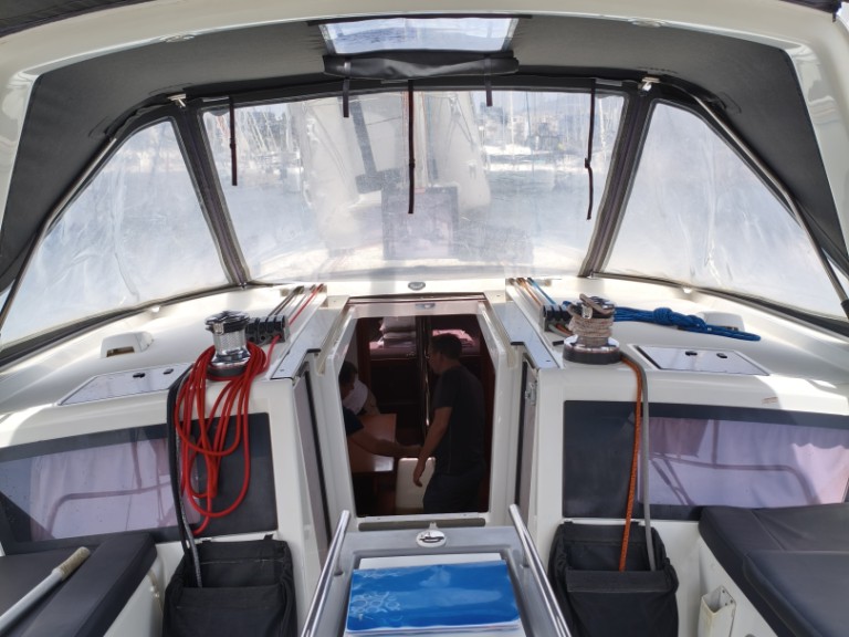 Yacht charter Alimos - Bénéteau Oceanis 48 on SamBoat