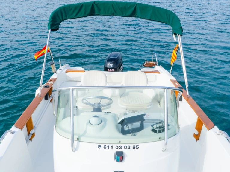 Yacht hire l'Estartit cheap Cap Camarat 625