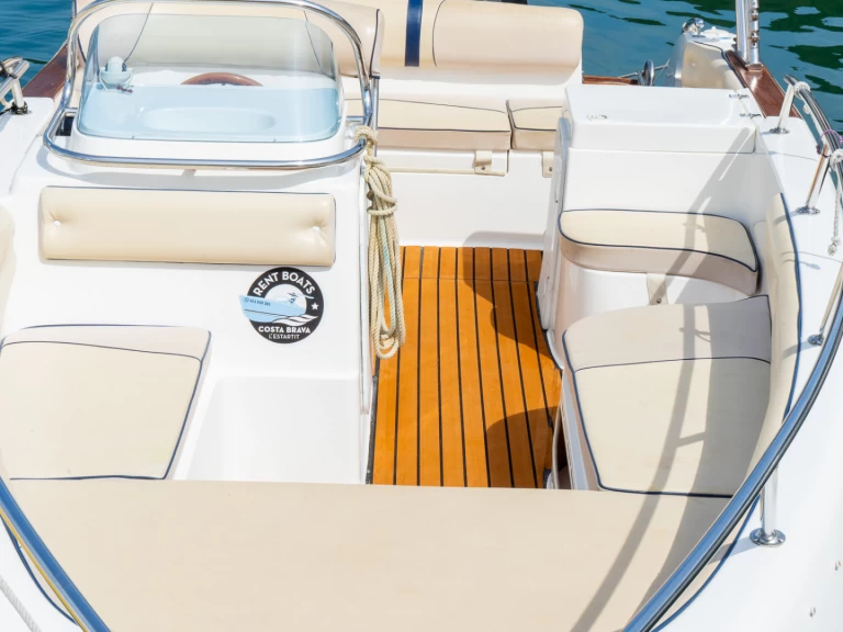 Hire a Marinello Eden 20 l'Estartit