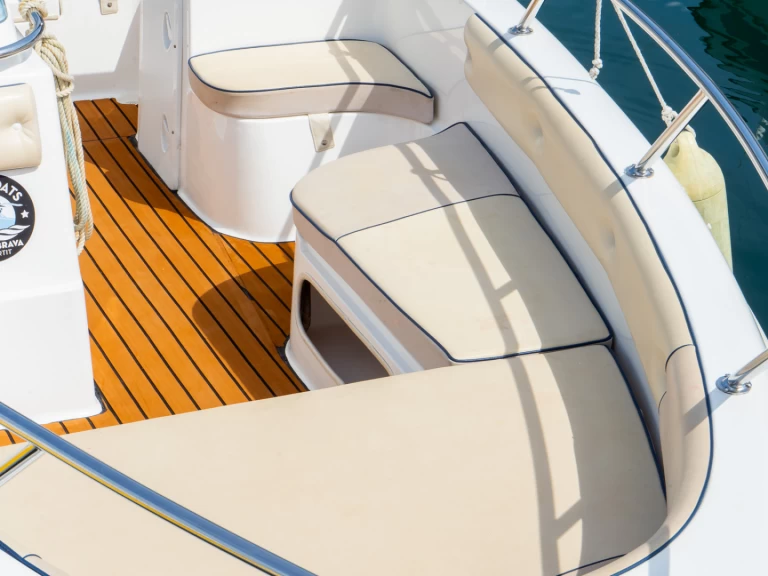 Yacht hire l'Estartit cheap Eden 20