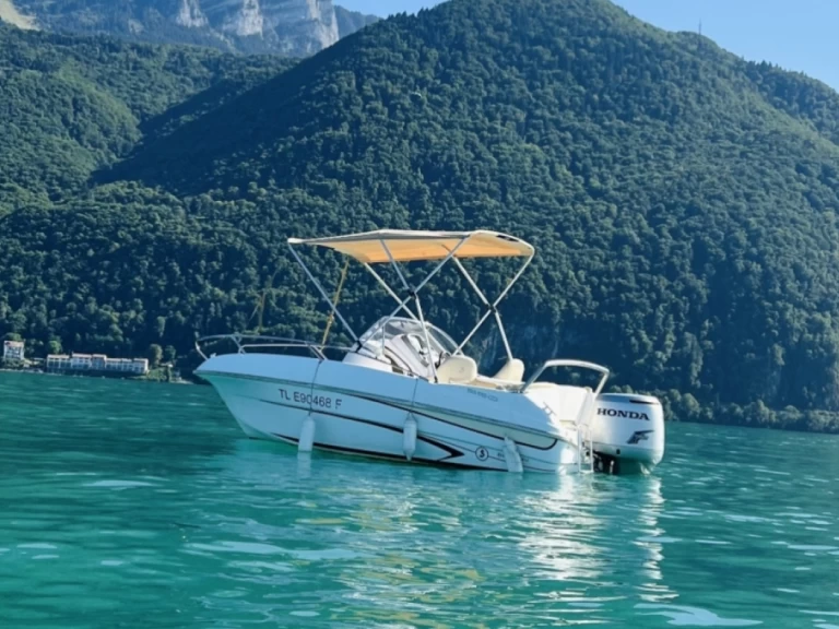 Motorboat hire in Évian-les-Bains - Bénéteau Flyer 550 Sun Deck