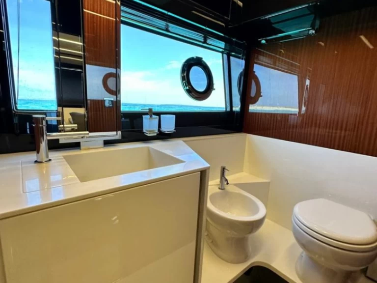 Yacht charter Santa Eulària des Riu - RIVA RIVALE 56 NEXT LEVEL on SamBoat