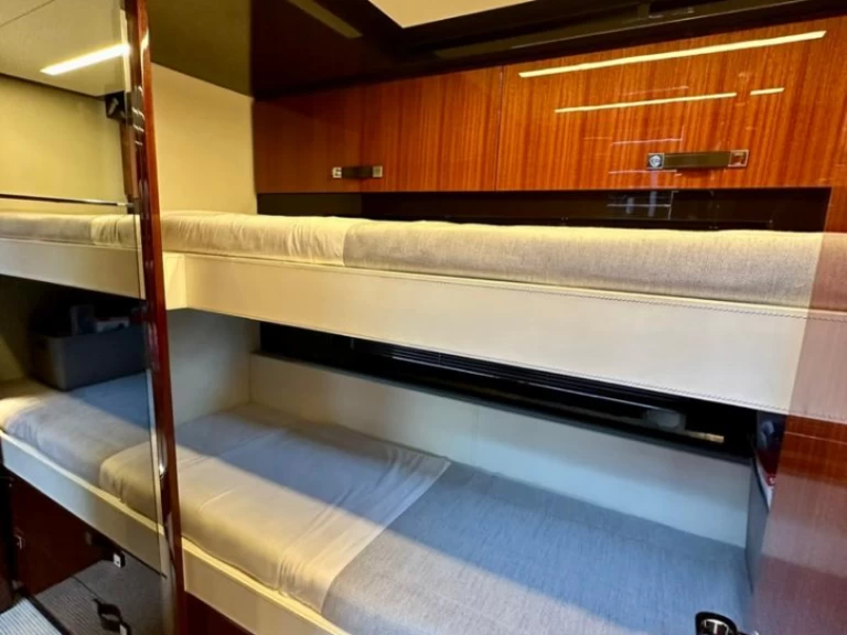 Hire a RIVA RIVALE 56 NEXT LEVEL Santa Eulària des Riu