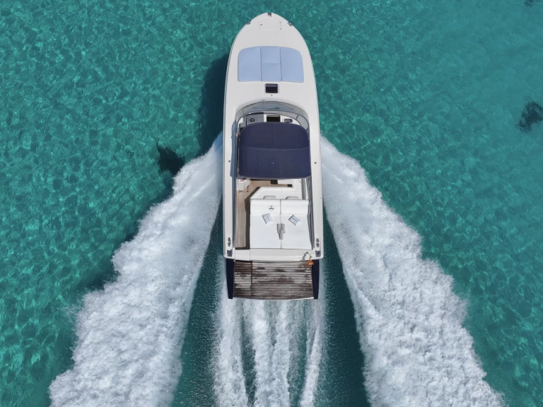 Yacht charter Santa Eulària des Riu - ITAMA 40 SWEET CAROLINE on SamBoat