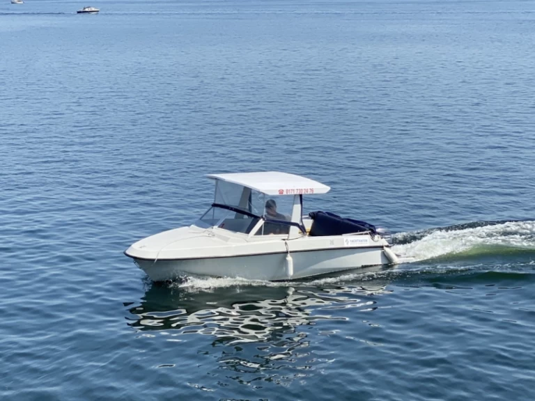 Hire a Tagescharter Lotus Waren (Müritz)