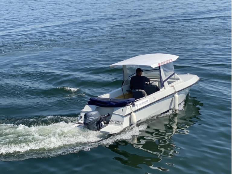 Charter a Tagescharter Lotus in Waren (Müritz) on Samboat