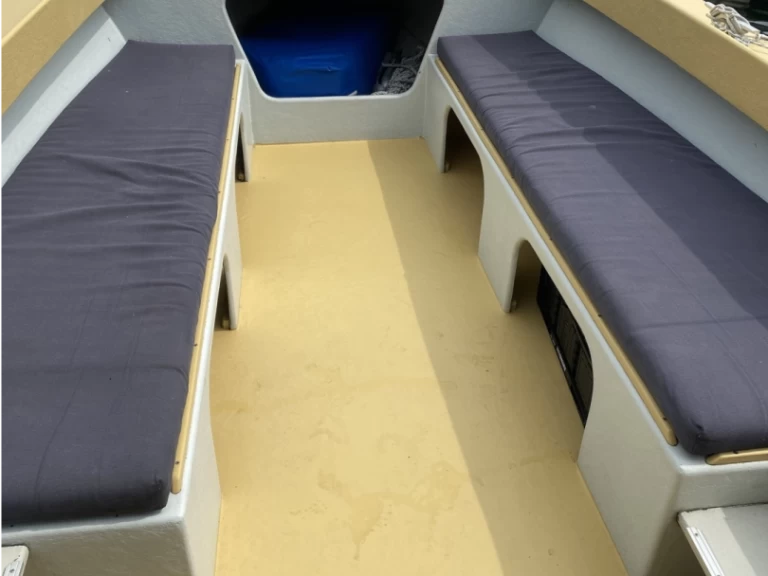 Charter a Tagescharter Barkasse in Waren (Müritz) on Samboat