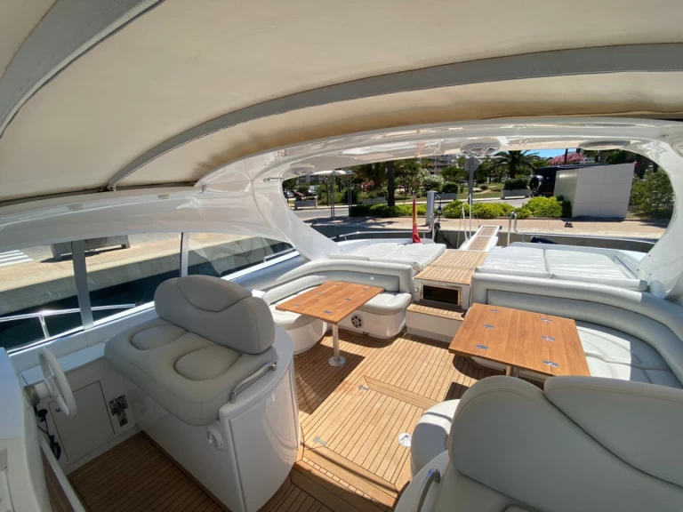 Yacht charter Ibiza Town - Pershing Pershing 54 on SamBoat