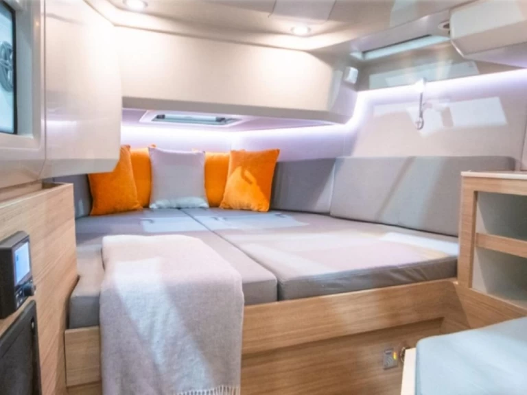 Charter a Saxdor 270 GTO in Ibiza Town on Samboat