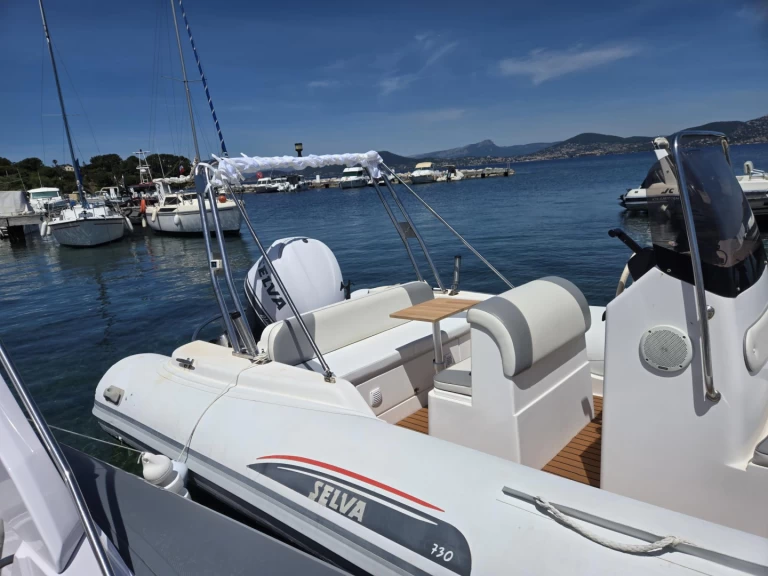 Hire RIB with or without skipper Selva Giens