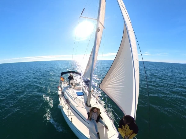 Sailboat hire in Sant Antoni de Portmany - Bavaria Bavaria 30 Cruiser