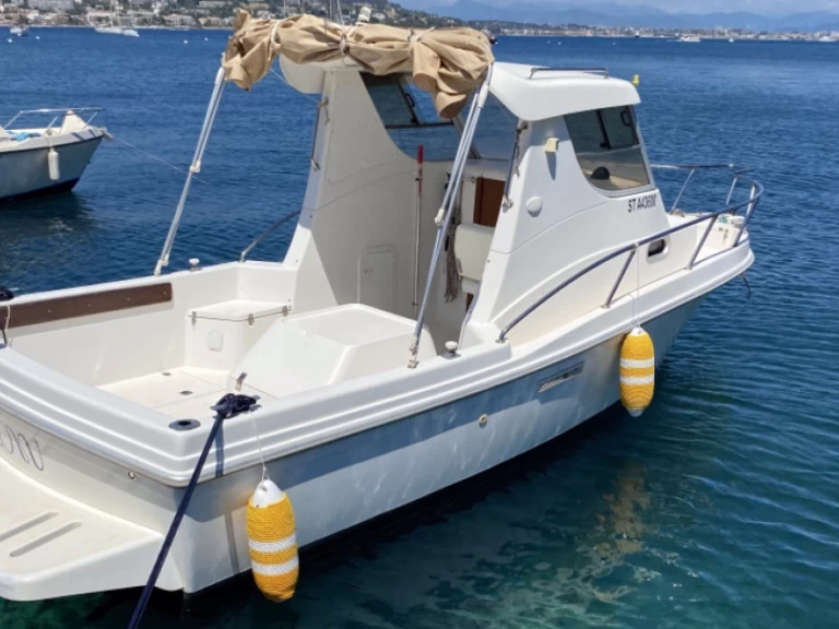 Charter a gio mare GIO 212 in Cannes on Samboat