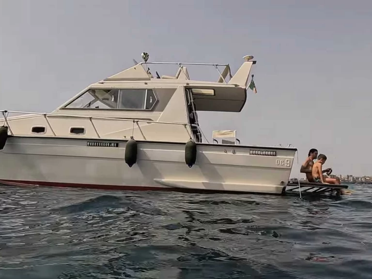 Hire Motorboat with or without skipper Dellapasqua Catania