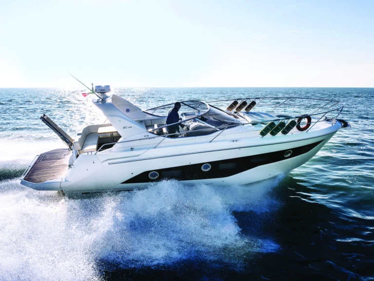 Yacht charter Taormina - Cranchi Z35 on SamBoat