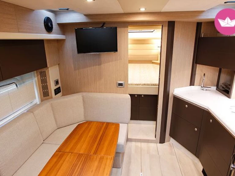 Hire a Cranchi Z35 Taormina