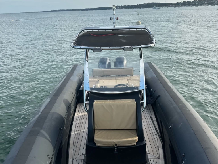 Yacht charter Grand Piquey - SeaWater Phantom 280 on SamBoat
