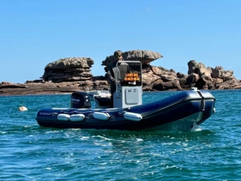 RIB hire in Trégastel - Vanguard Marine VANGUARD 560