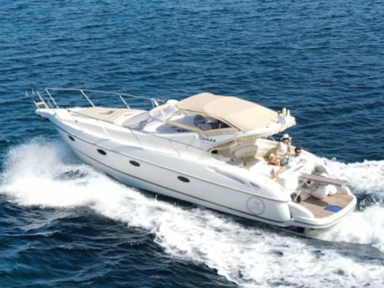 Hire Motorboat Gobbi with a boat licence