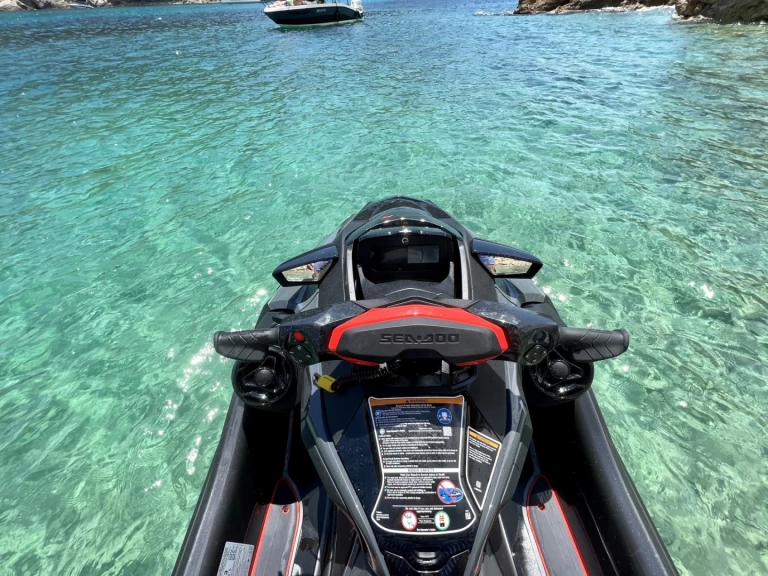 Jet ski to hire Santa Eulària des Riu at the best price