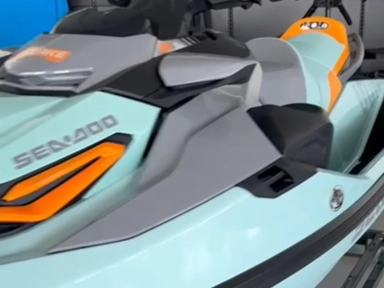 Hire a Sea-Doo Wake  Santa Eulària des Riu