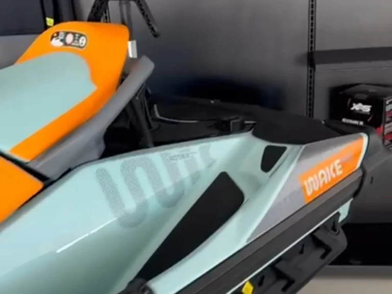 Jet ski hire in Santa Eulària des Riu - Sea-Doo Wake 