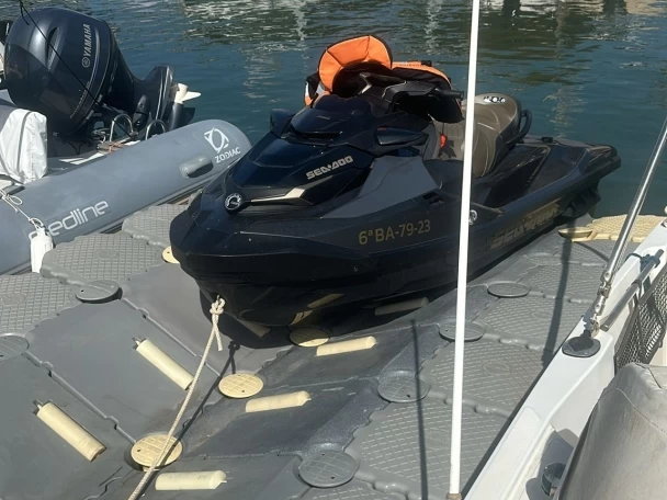 Yacht charter Santa Eulària des Riu - Sea-Doo GTX 300 on SamBoat