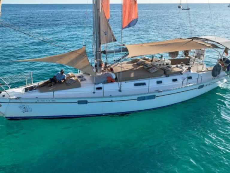 Charter a Bénéteau Oceanis 445 in Santa Pola on Samboat