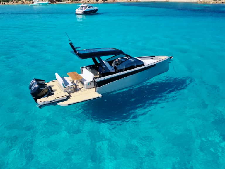 Hire Motorboat with or without skipper Virtue Cannigione