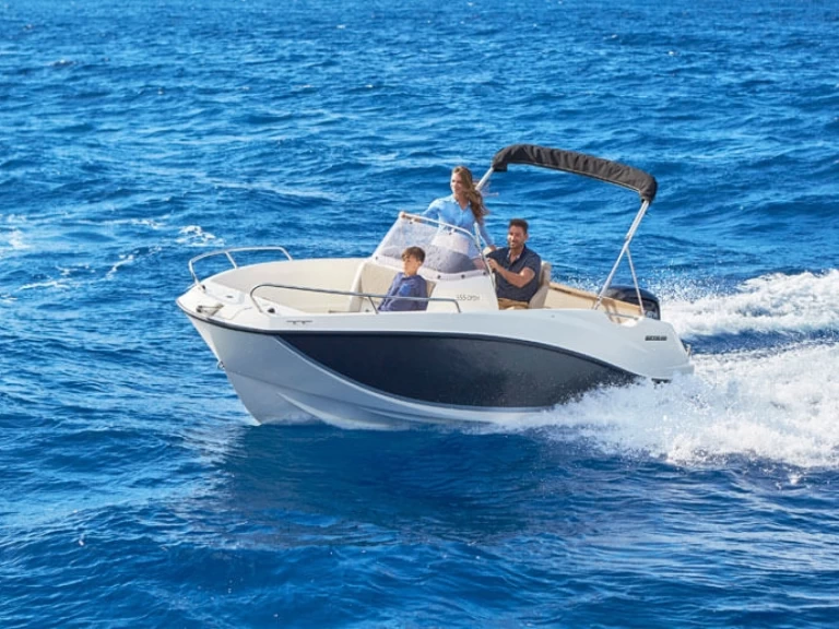 Yacht hire Antibes cheap Activ 555 Open