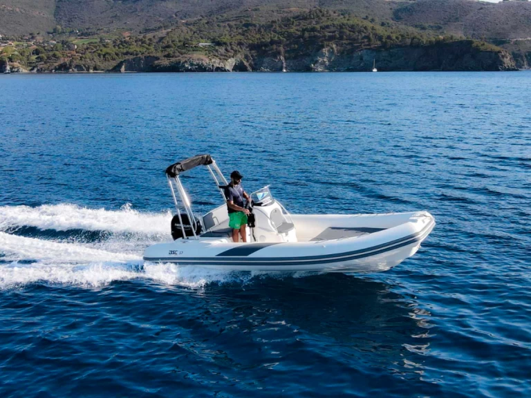 Hire RIB Bsc with a boat licence