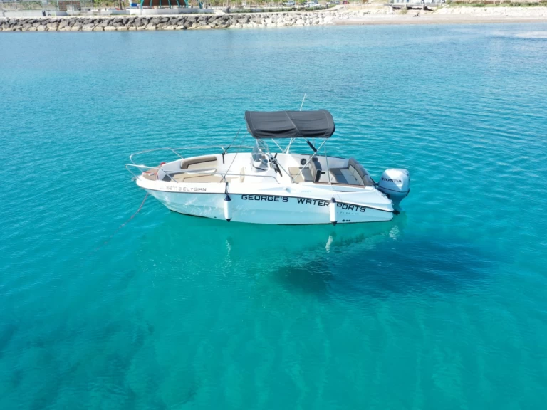 Motorboat to hire Latchi at the best price