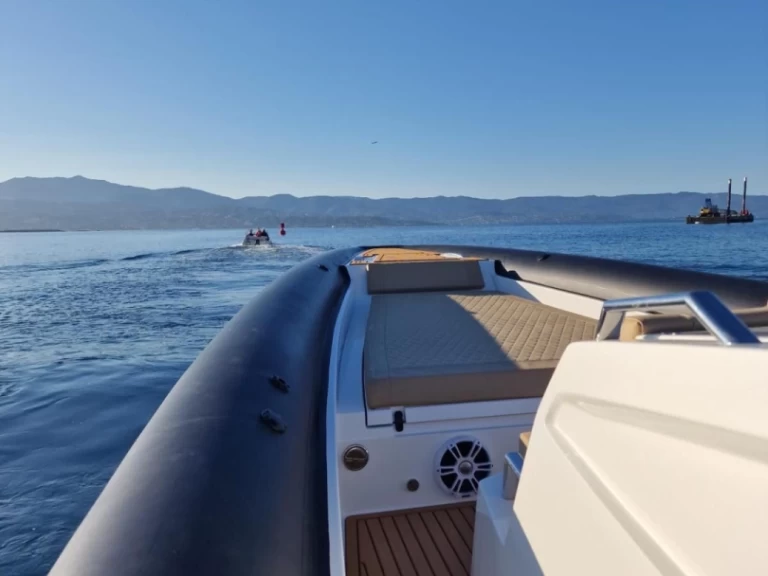 RIB hire in Porticcio - Northstar ION 12 ION 12