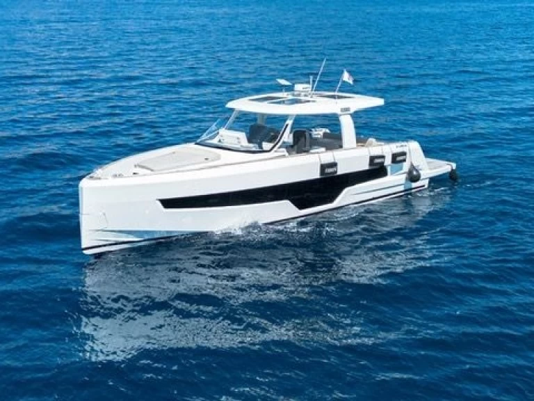 Motorboat to hire Ajaccio at the best price