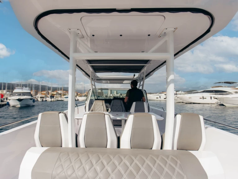 Yacht hire Ajaccio cheap Axopar 37