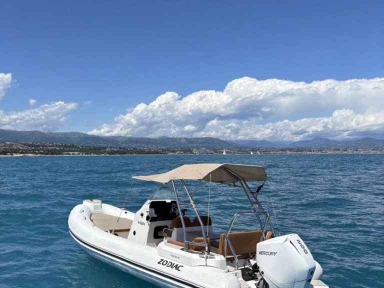 Hire RIB with or without skipper Zodiac Antibes