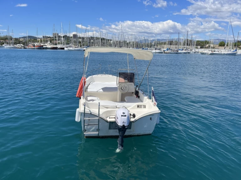 Yacht charter Antibes - Selva Selva T 4.8 on SamBoat