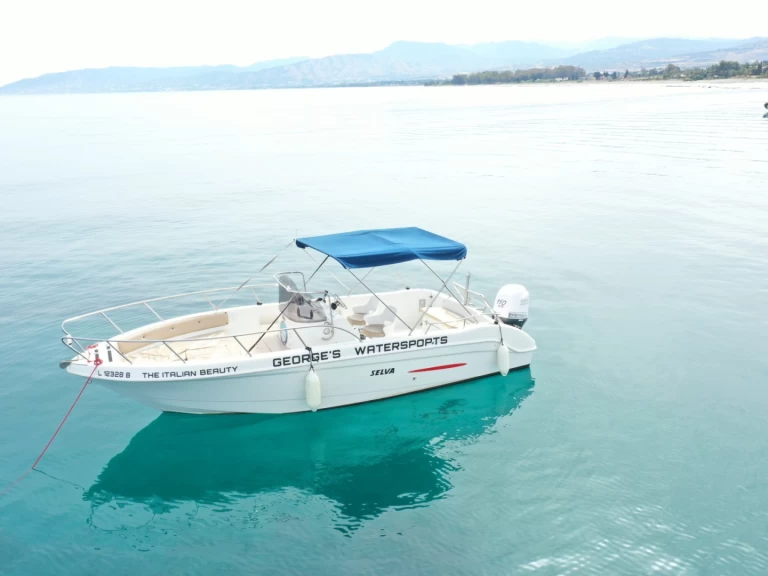 Motorboat to hire Latchi at the best price